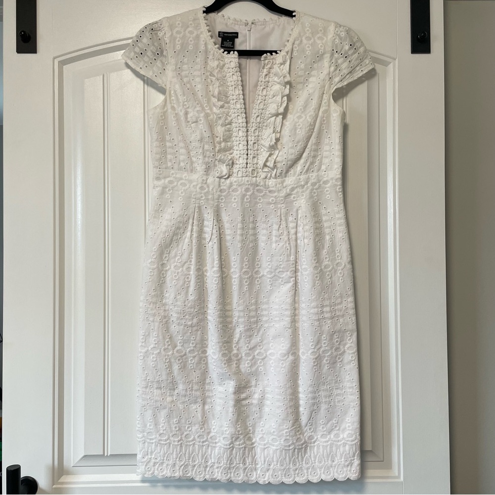 New Directions White Eyelet Dress Size: 8